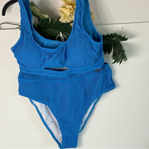 BOND-EYE women’s
‘SAVANNAH’ SWIMSUIT - Picture 4 of 12
